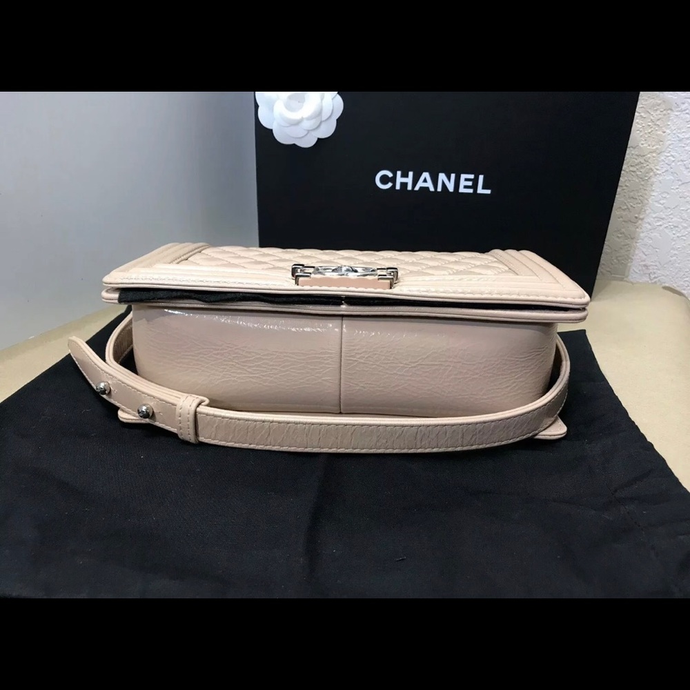*SOLD*New RARE Chanel Boy Bag nude limited edition - Picture 4 of 8